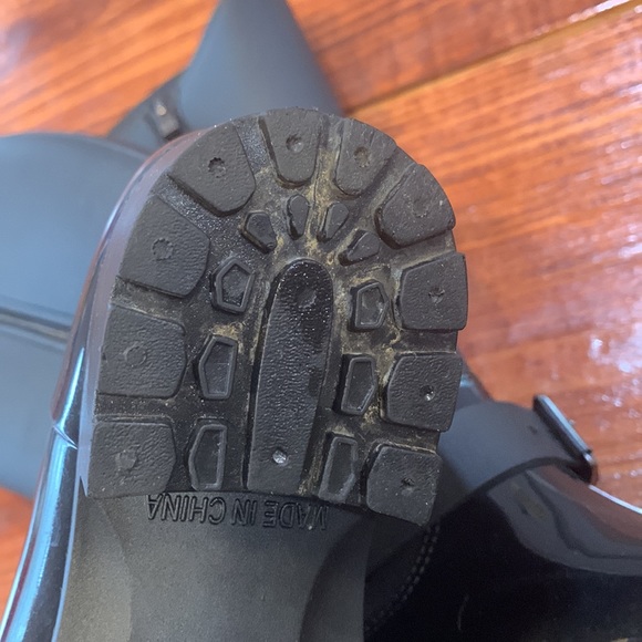 Black Tall Rain Boots - Picture 5 of 12